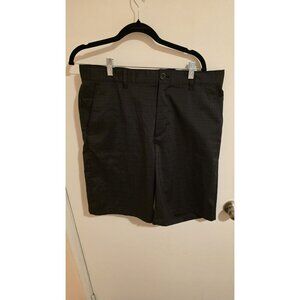 Greg Norman Golf Shorts Mens 34 10" Inseam Grey Plaid Golfing Preppy Vacation